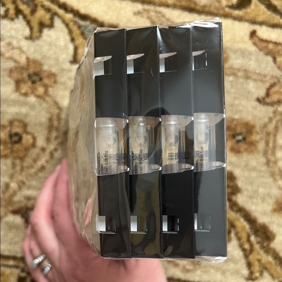 Yves Saint Laurent Libre Eau de Parfum - Set of 12 Samples - Picture 4 of 4